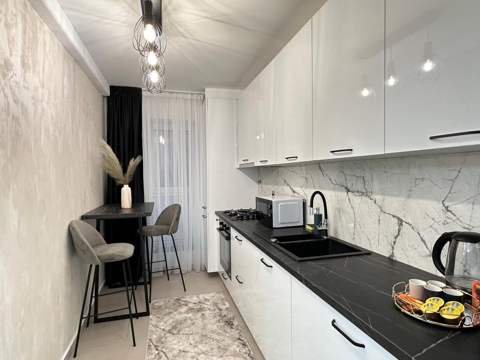 Cozy Cityscape - Near Coresi Mall #brasov Apartment