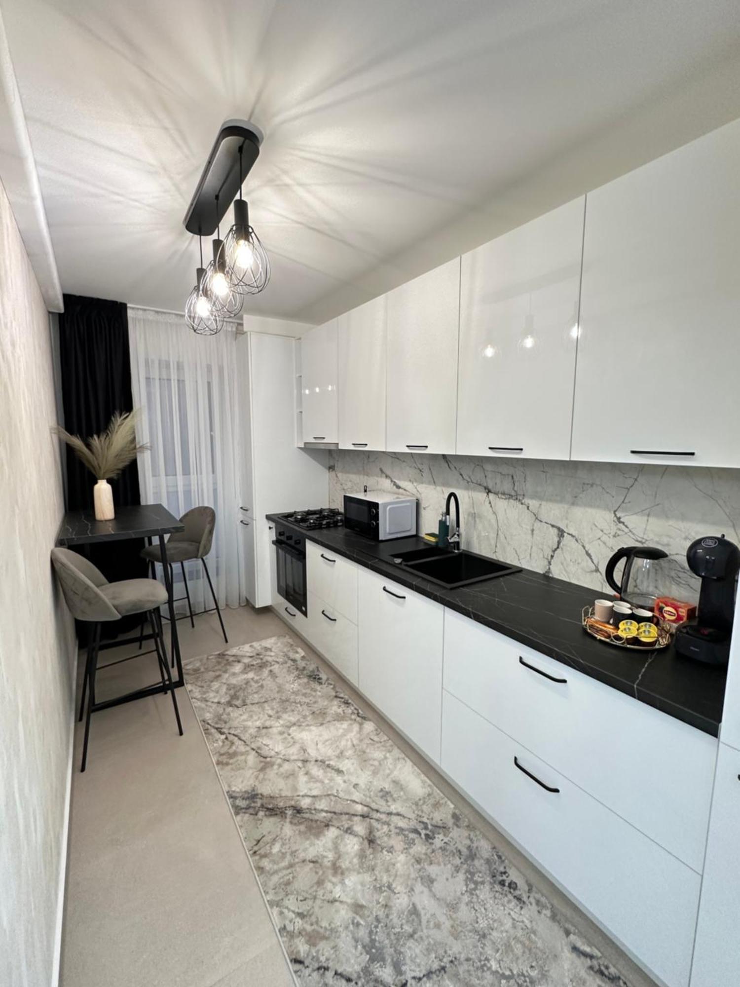 Cozy Cityscape - Near Coresi Mall #brasov Appartamento *
